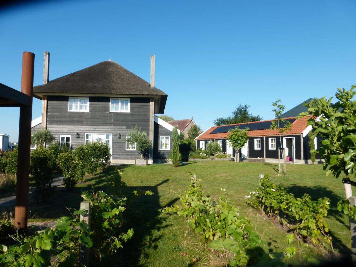 Bed & Breakfast Donna Pijnacker Екстериор снимка